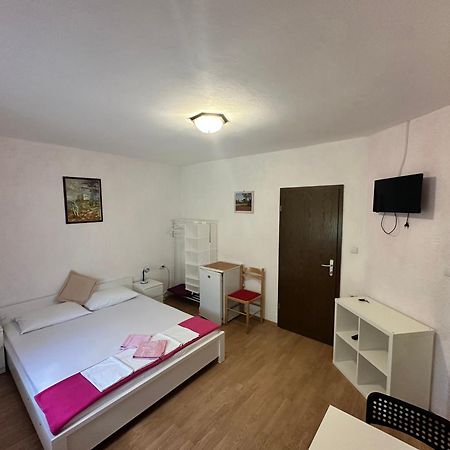 Rooms Anita Sibinj Sibinj Krmpotski Luaran gambar