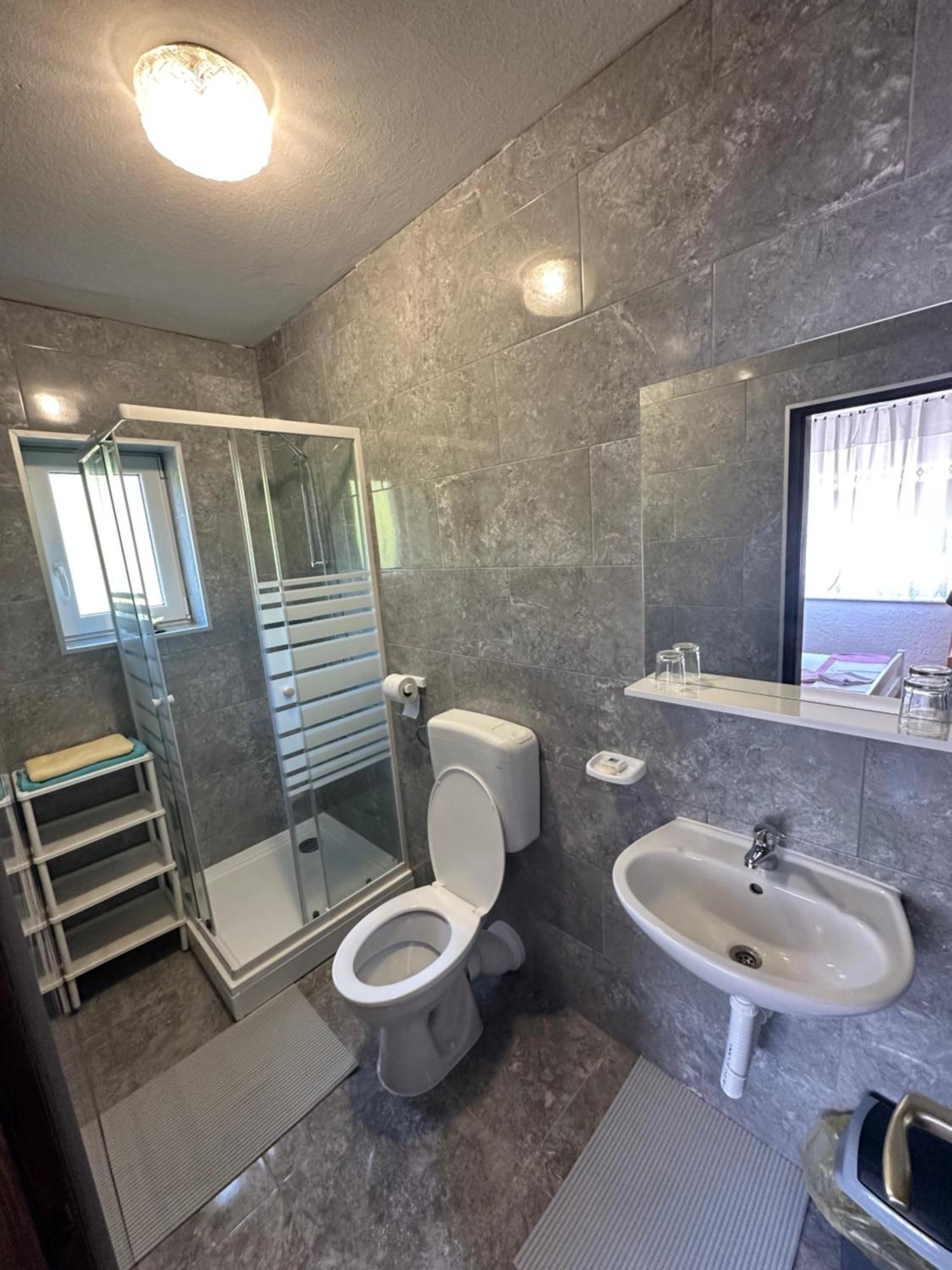 Rooms Anita Sibinj Sibinj Krmpotski Luaran gambar